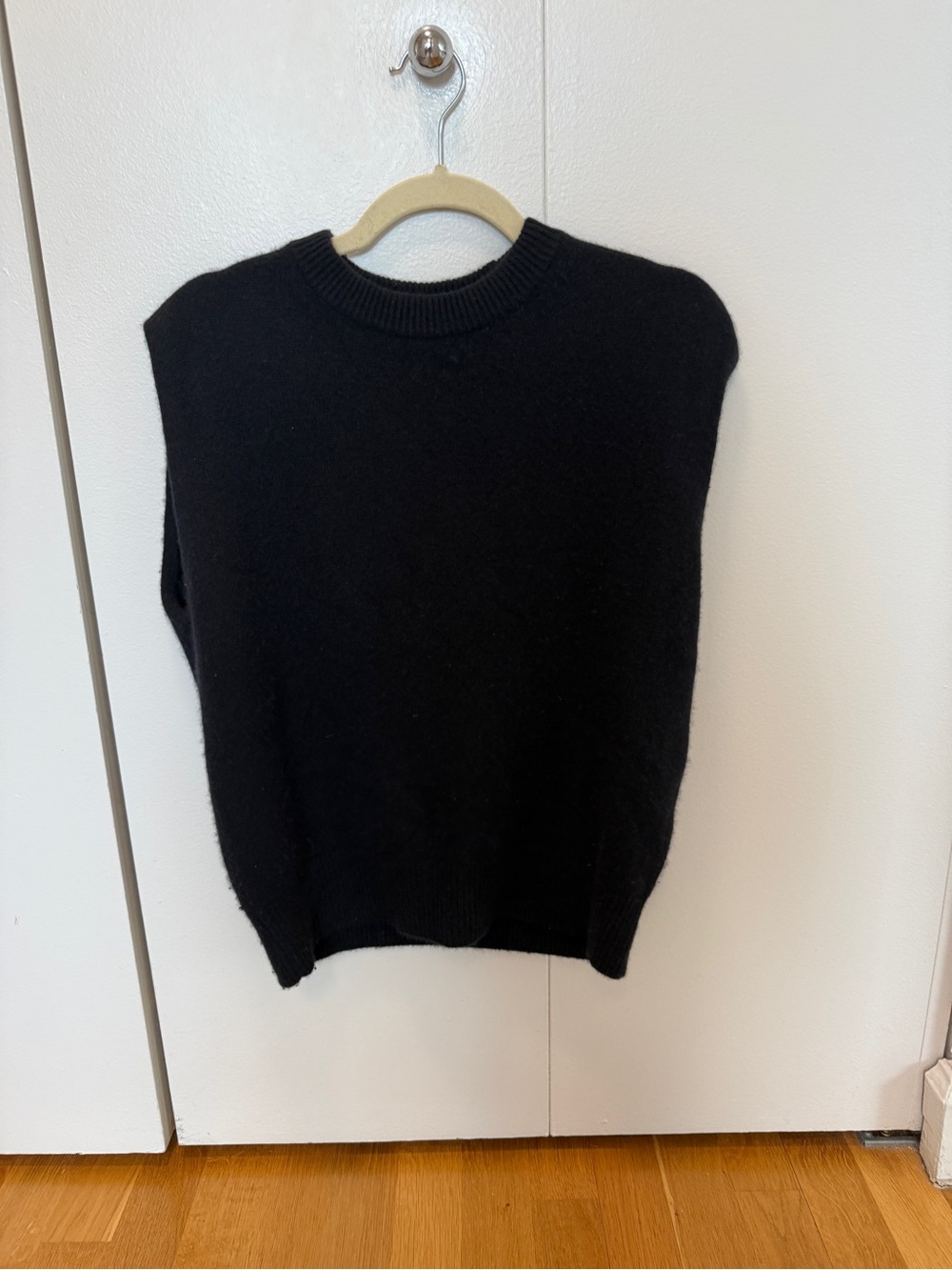 Aritzia Black Crewneck Knit Vest